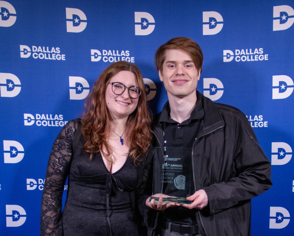 Rafaela Zysko Rivkind and Evan Bull win the judges' choice at the Video Showcase.